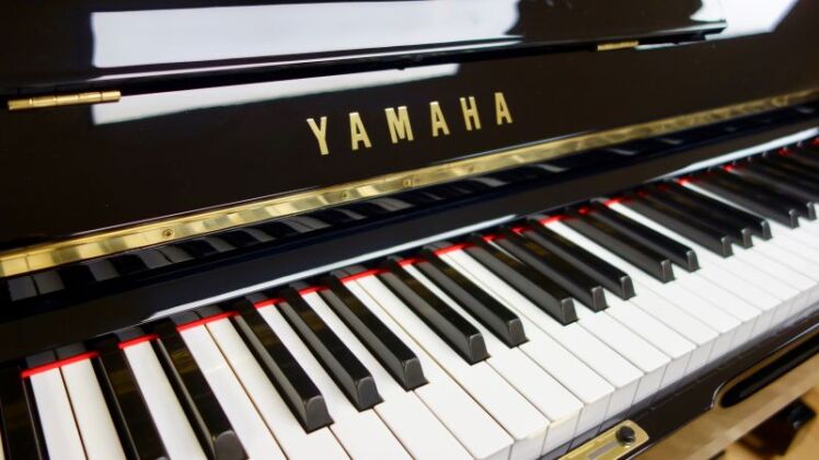 شماره سریال پیانو های آپرایت YAMAHA